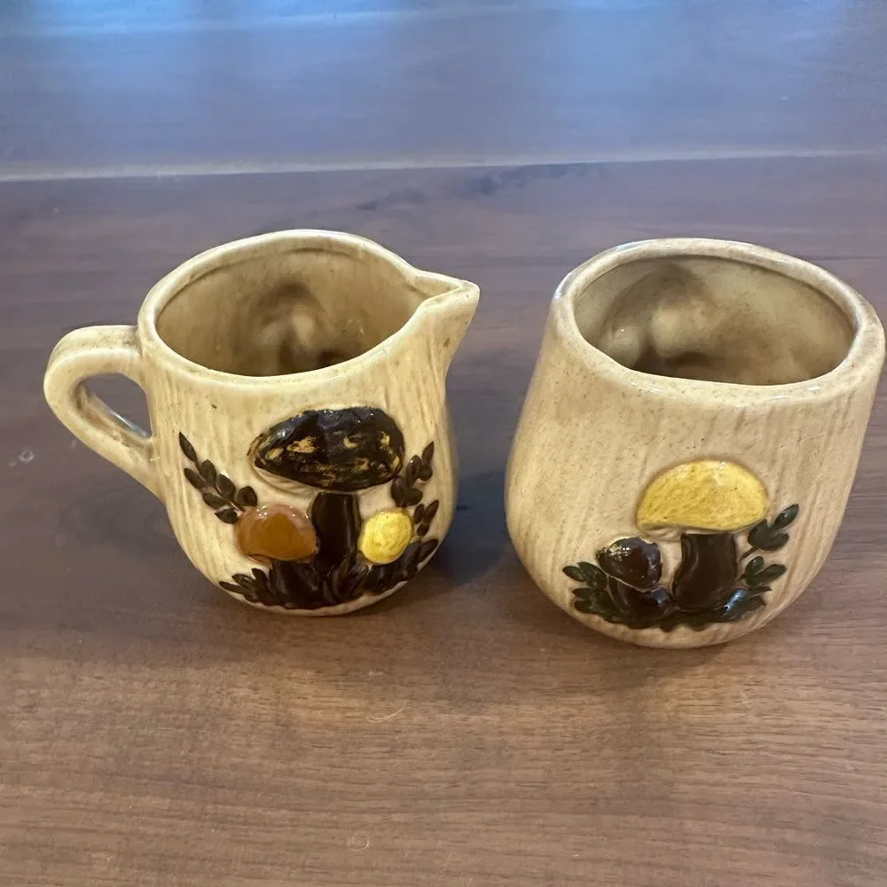 Vintage Mushroom Cream and Sugar Set